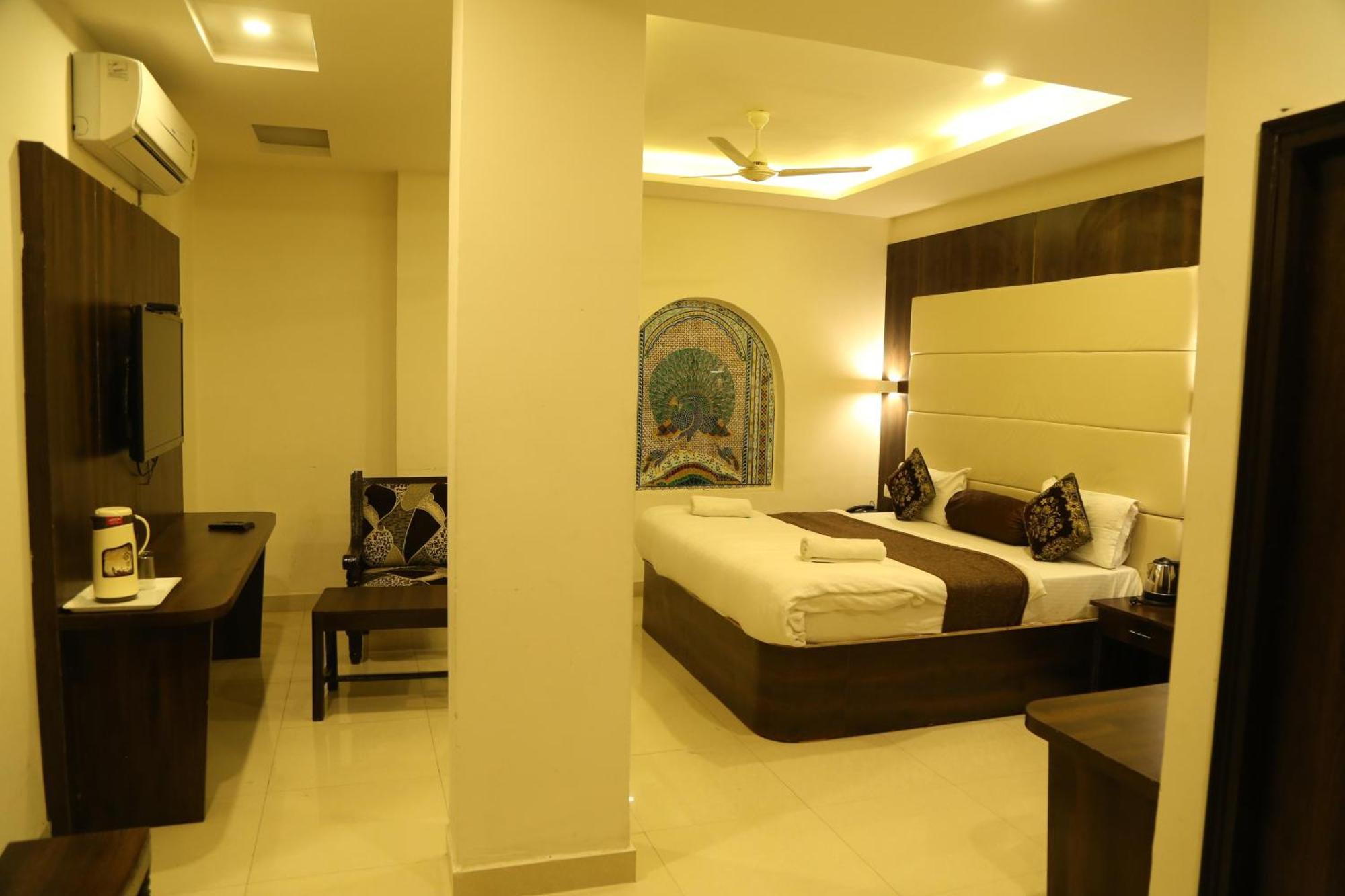 Hotel Krishna Palace Udajpur Exteriér fotografie