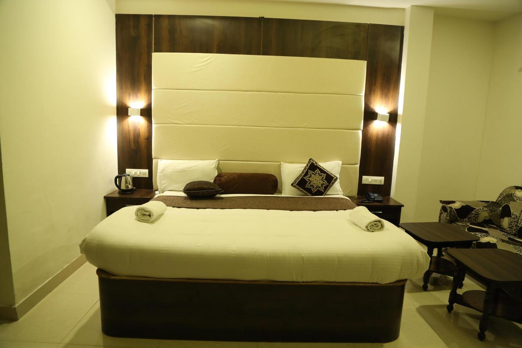 Hotel Krishna Palace Udajpur Exteriér fotografie