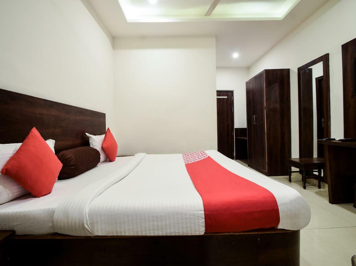 Hotel Krishna Palace Udajpur Exteriér fotografie