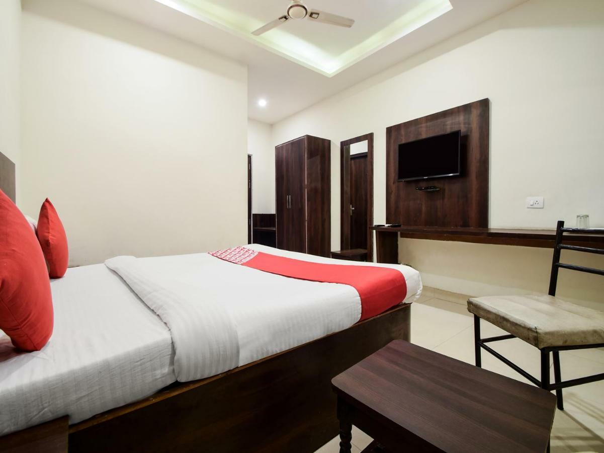 Hotel Krishna Palace Udajpur Exteriér fotografie