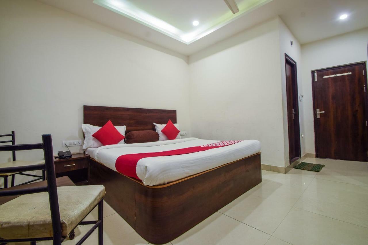 Hotel Krishna Palace Udajpur Exteriér fotografie