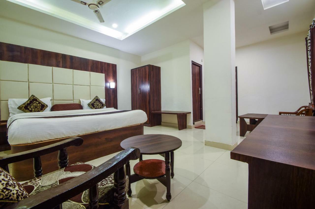 Hotel Krishna Palace Udajpur Exteriér fotografie