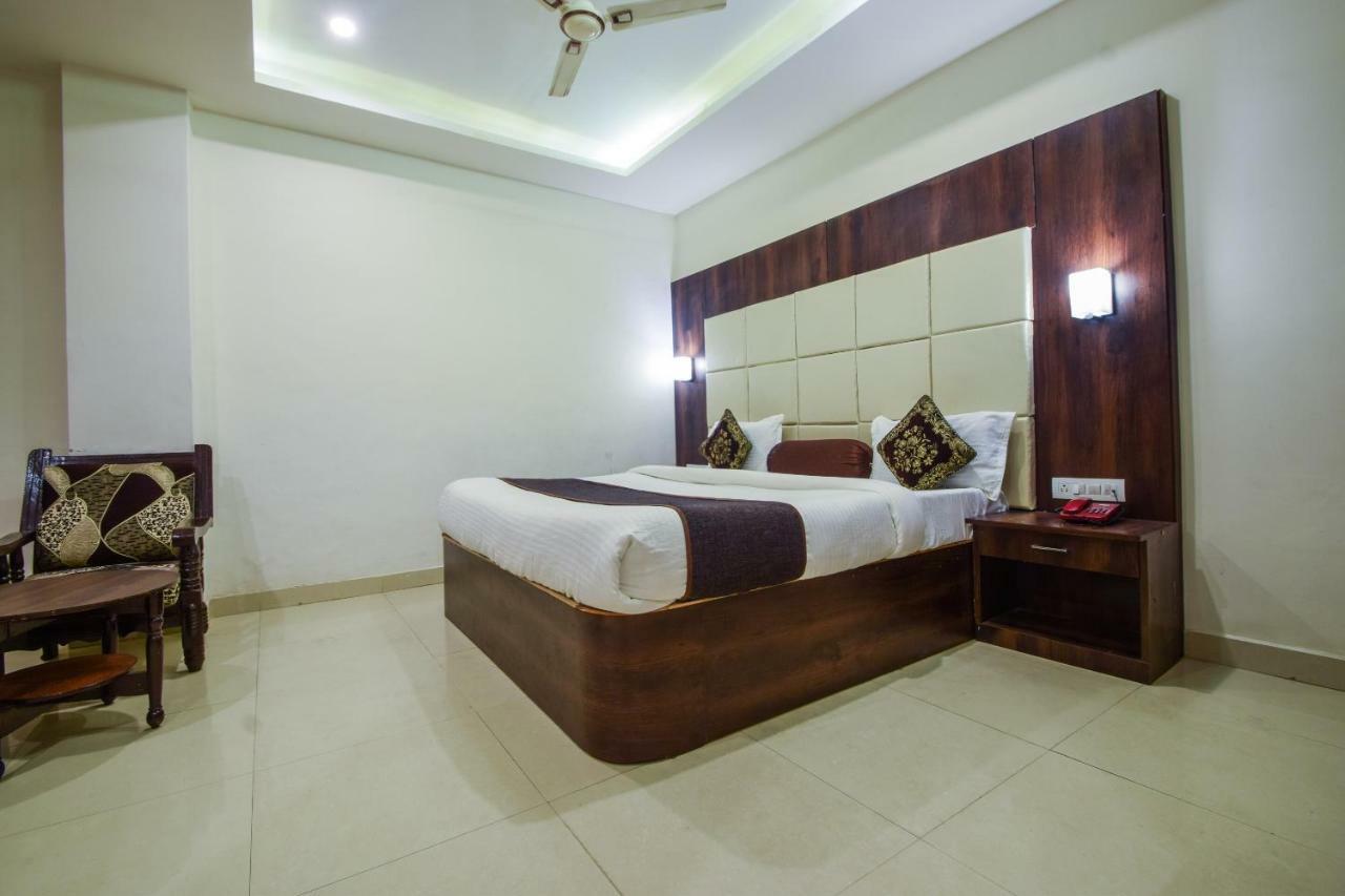 Hotel Krishna Palace Udajpur Exteriér fotografie